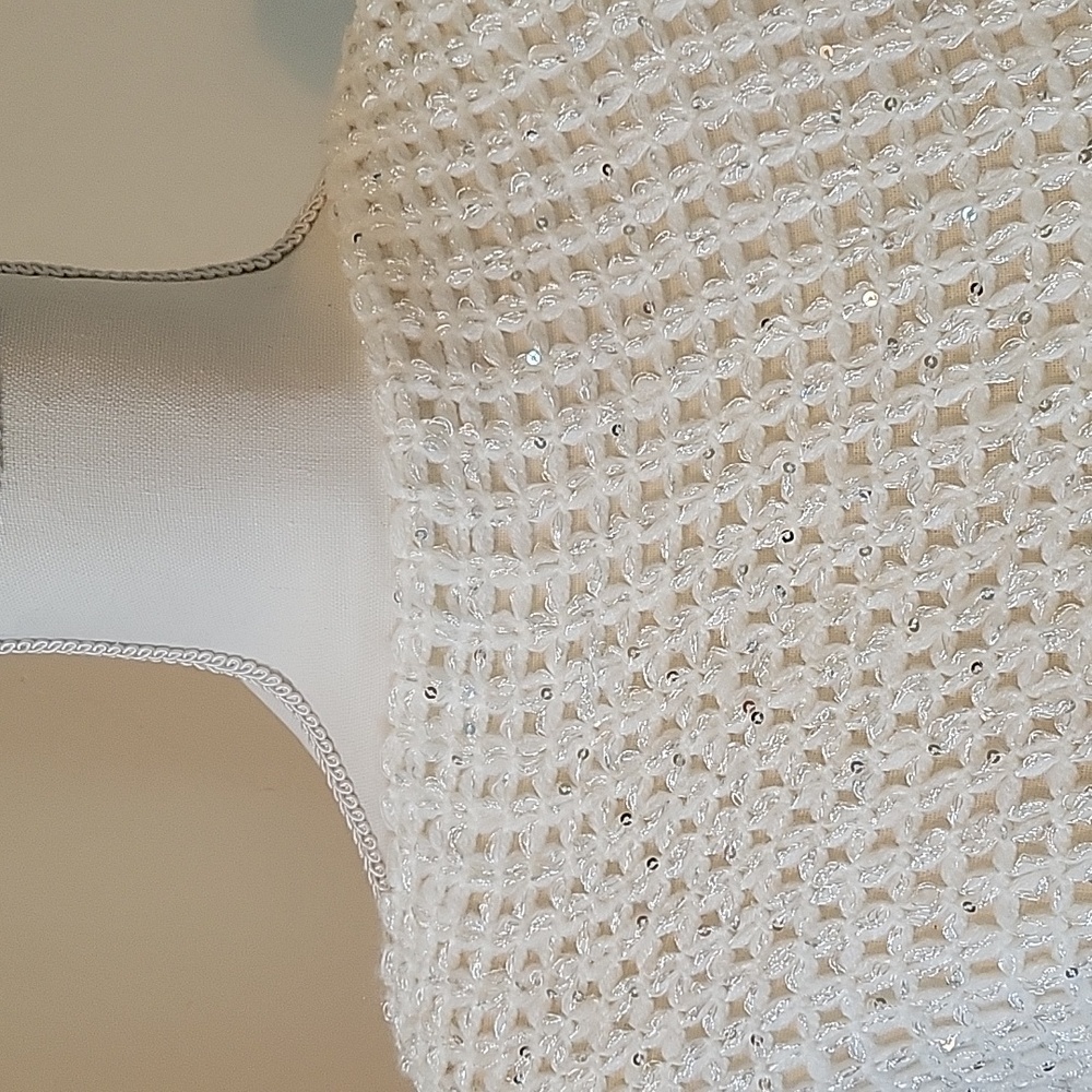 Shawl - Picture 3 of 3